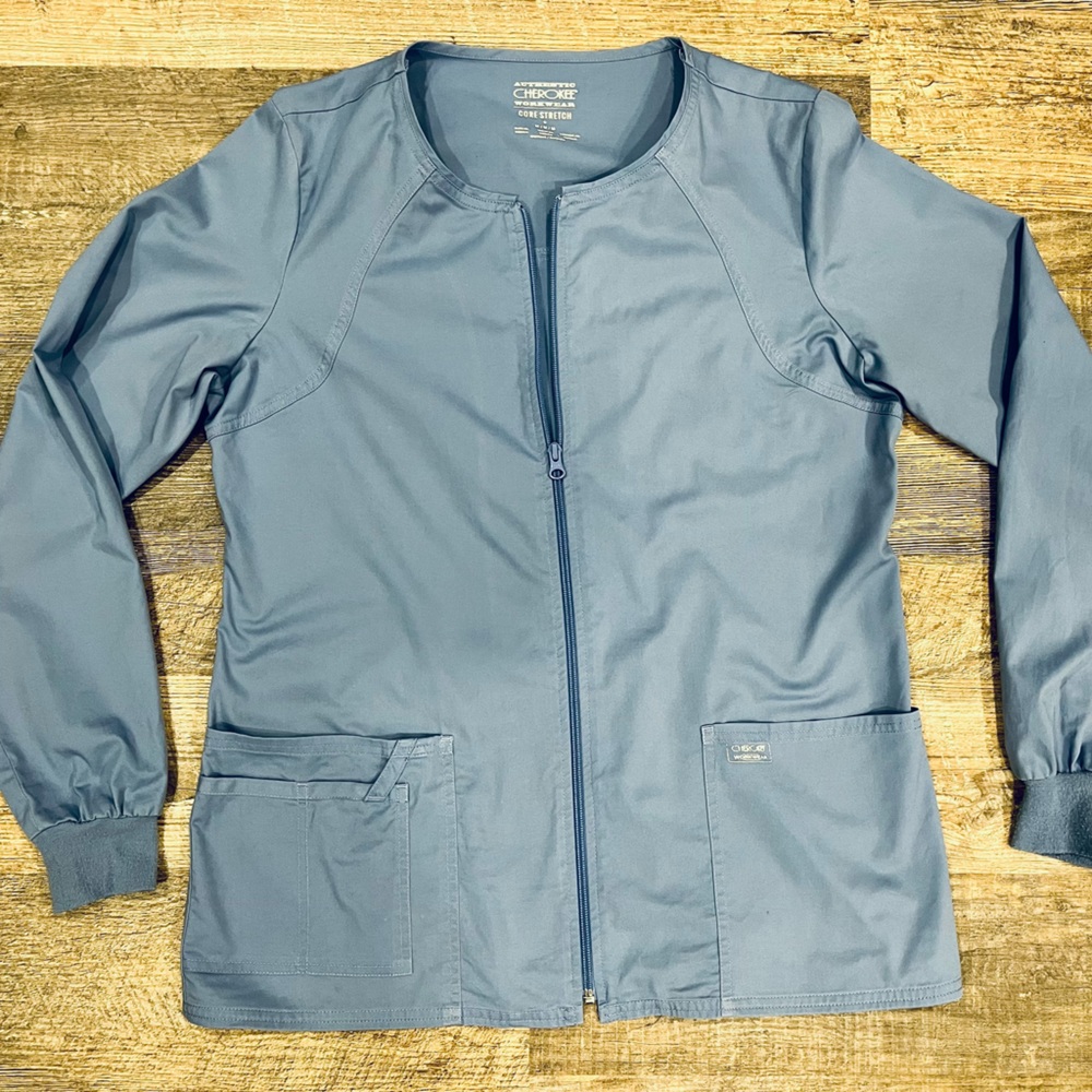 Cherokee Workwear Core Stretch Scrub Jacket Women’s Size M Ceil Blue